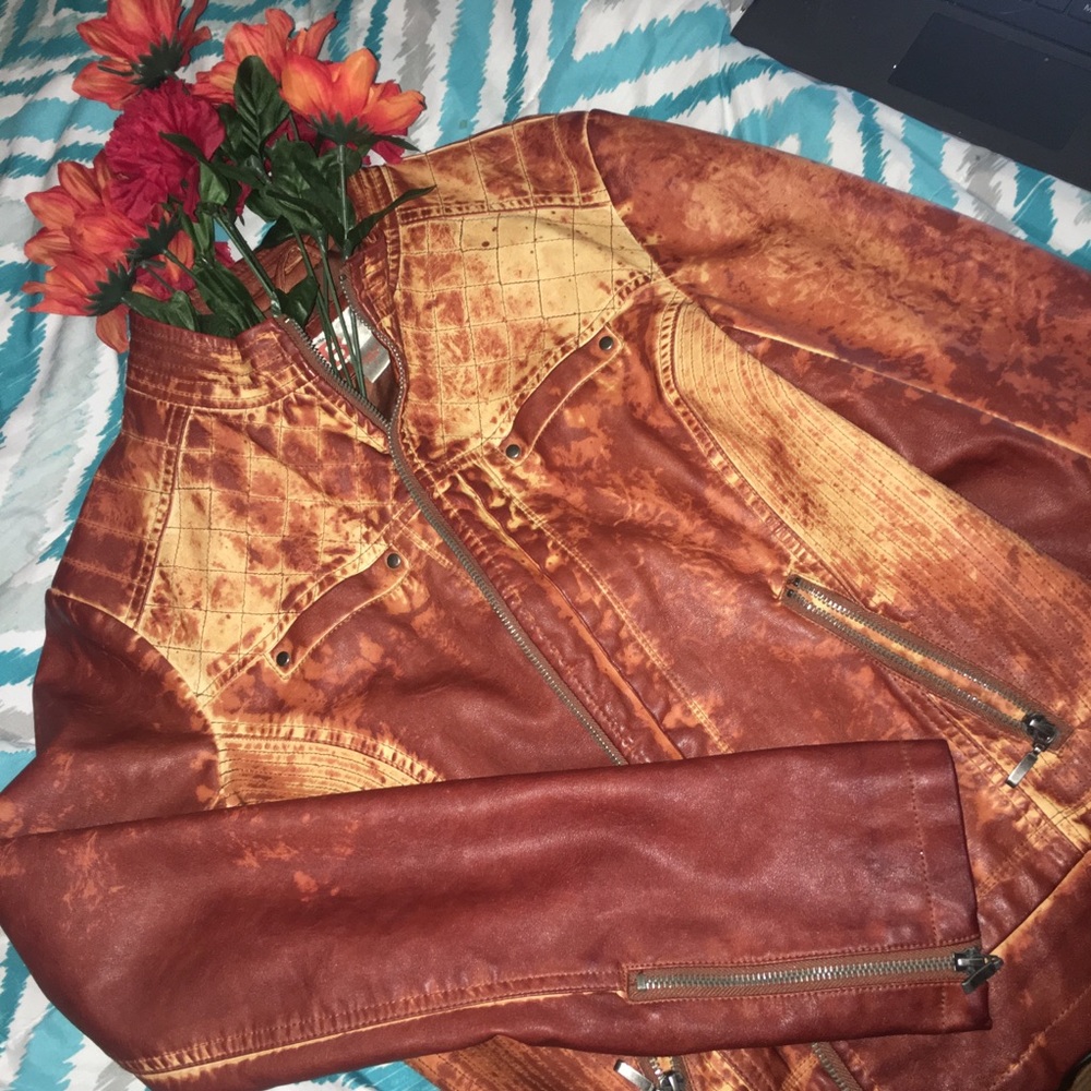 Cute distressed brown leather jacket
